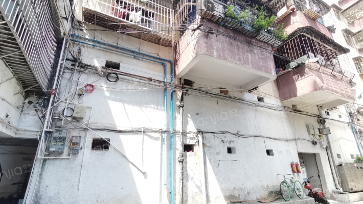 华银小区外景图