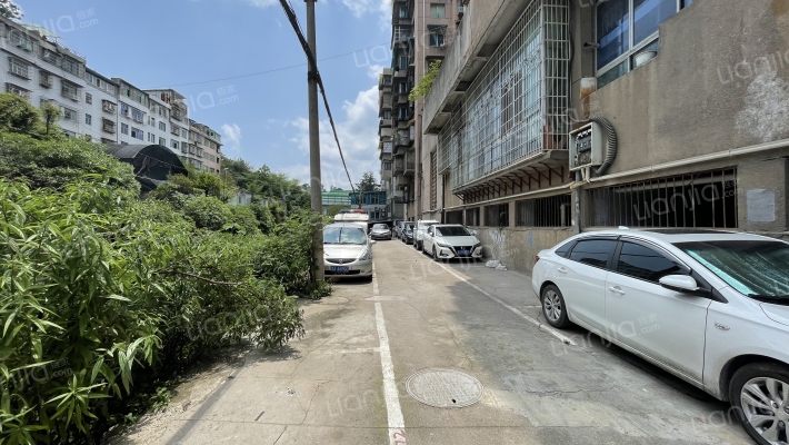 新天大道北段70号外景图