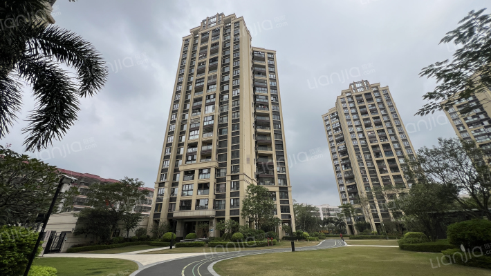 广银大都会外景图