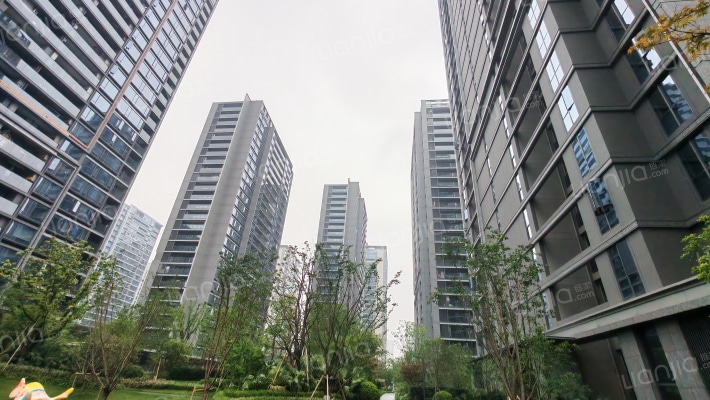 绿城燕语春风居外景图