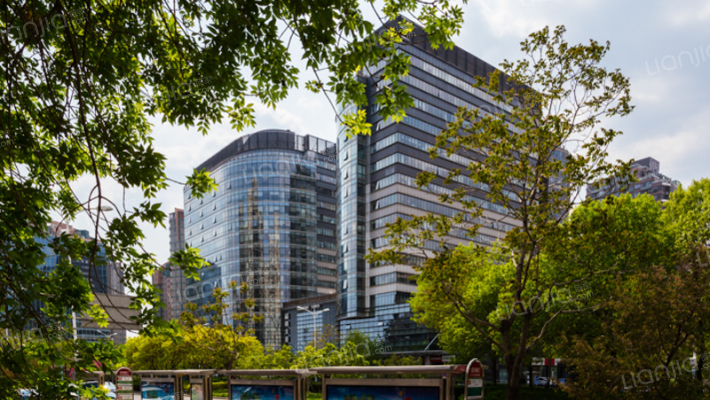 福码大厦外景图