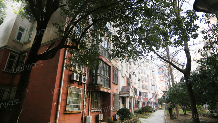 新江南花园外景图