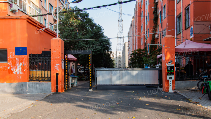 六冶家属院外景图