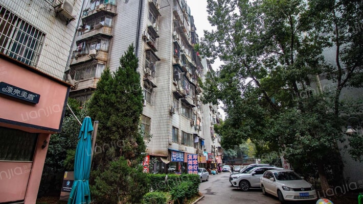 华乐山庄外景图