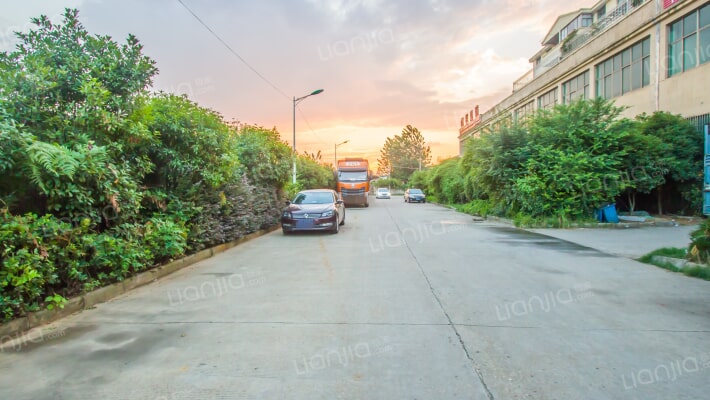京川花园小区外景图