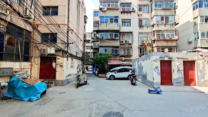 新郑路129号外景图