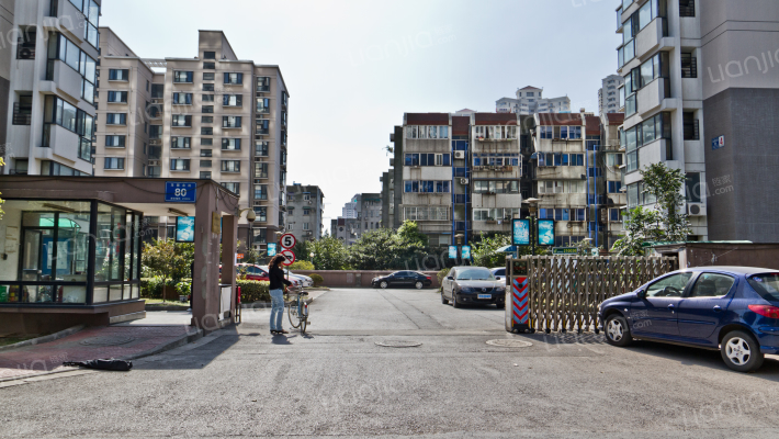 龙园北路80号外景图