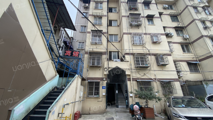 惠农公寓外景图