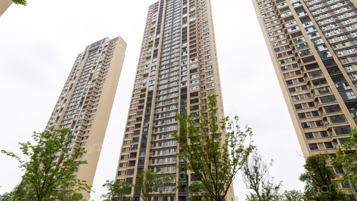 海伦堡汉江府外景图