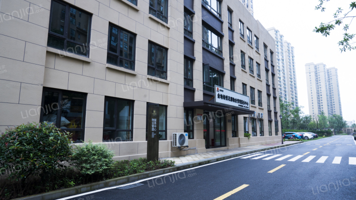 金地铂悦外景图