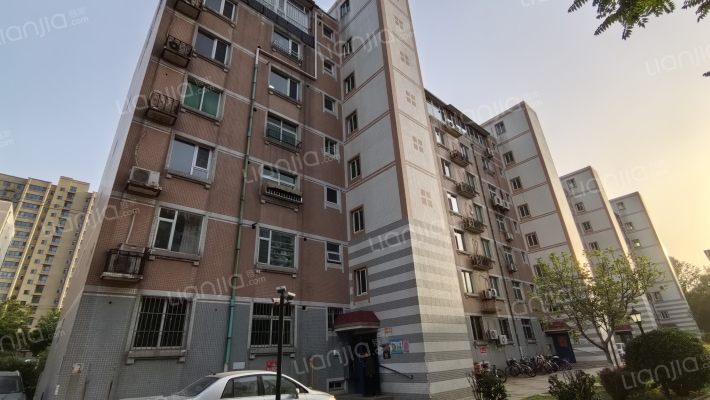 万信花园外景图