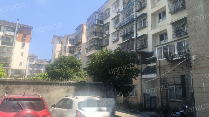 蒲阳路565号外景图