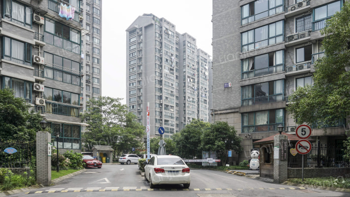 北国之春人家外景图