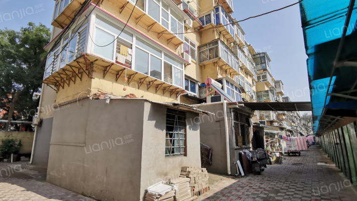 制刷厂宿舍外景图