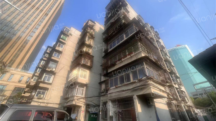 黄孝西路住宅楼外景图