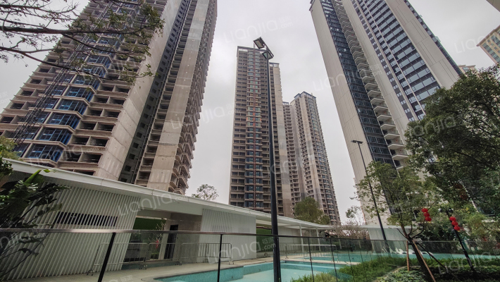 卓越蔚蓝领秀外景图