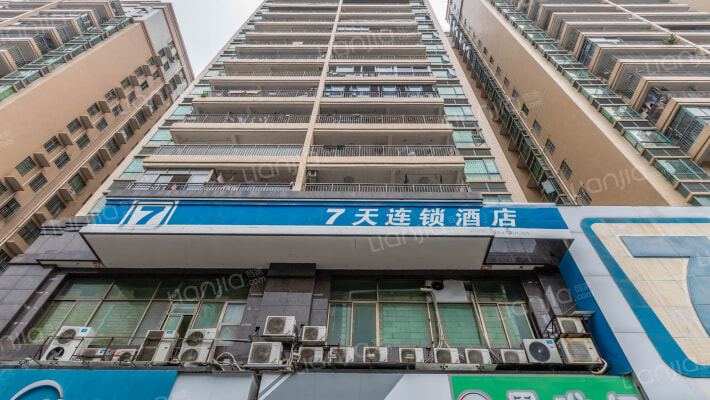 凤城花园一期外景图