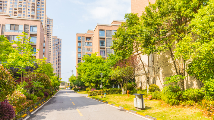 联投花山郡一期（香颂）外景图