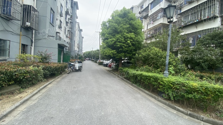 湖苑新村三区外景图