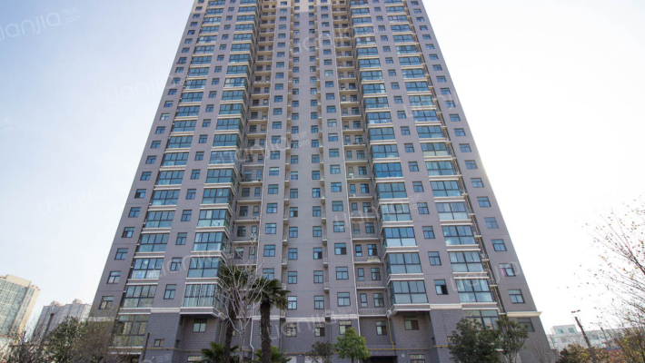 警苑小区外景图