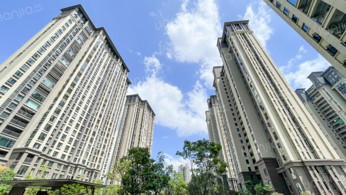 新派印江南外景图