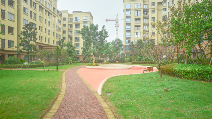 力帆翡翠郡外景图