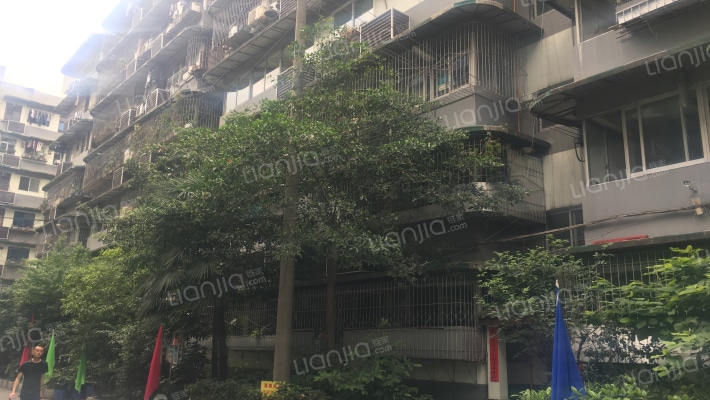 河滨佳苑外景图