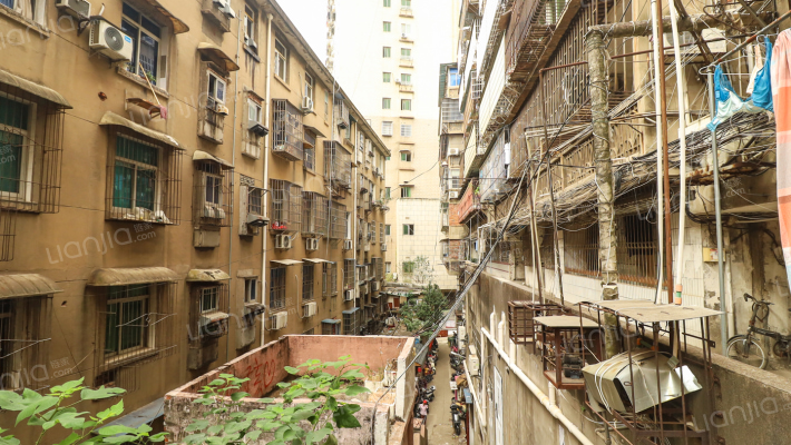 永南巷住宅楼外景图