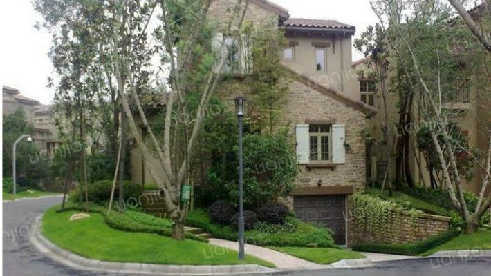 麓山国际香溪堤外景图