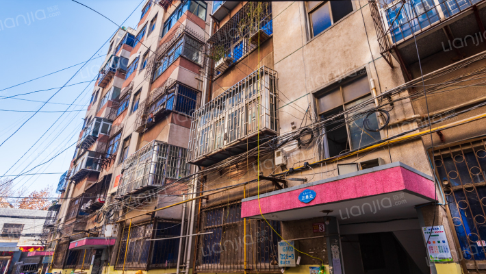 启泰小区外景图