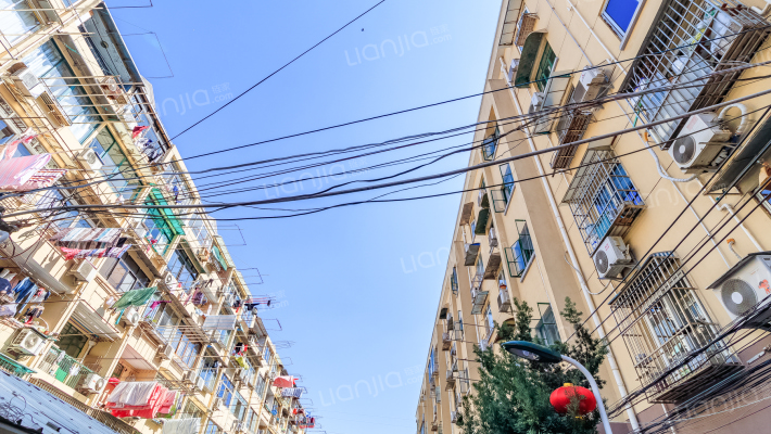 芙二小区外景图