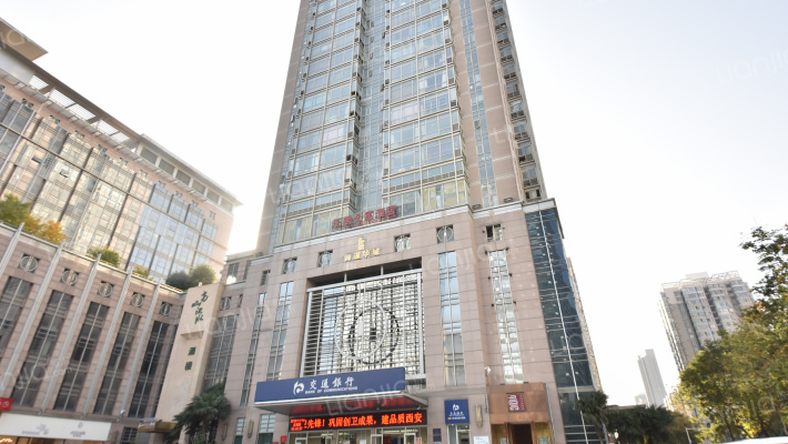 御道华城外景图