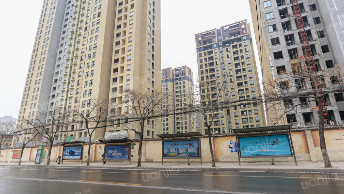 昆仑望岳西苑外景图