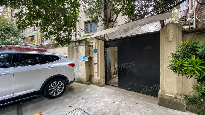 常熟路100弄外景图