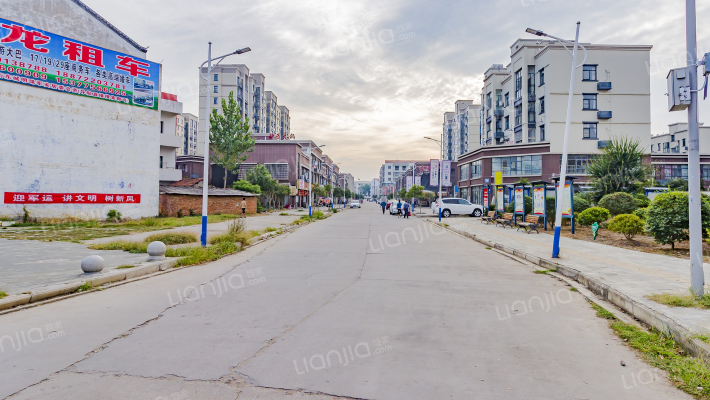 汪集商业步行街外景图