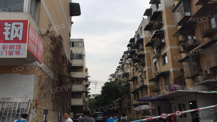 顺江新苑A区外景图