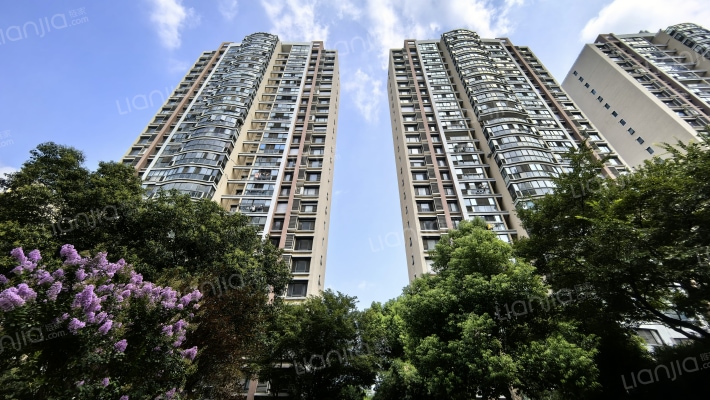 首开班芙春天花园北区外景图