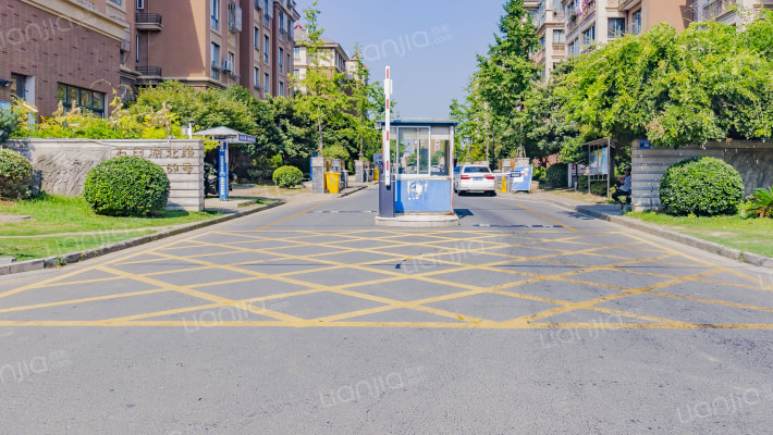 金地华城外景图