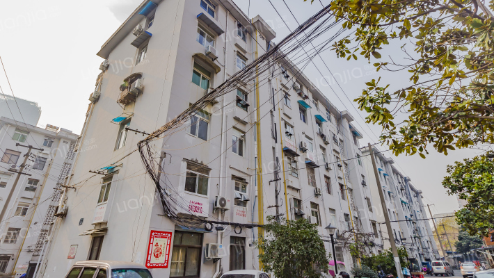 自行车厂宿舍外景图