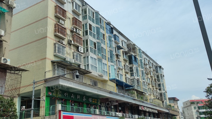 华新商厦小区外景图