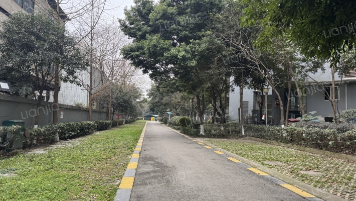 宇众曼城外景图