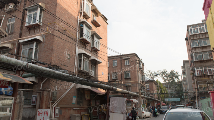 经十路21800号外景图