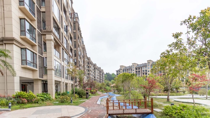 植物原著外景图