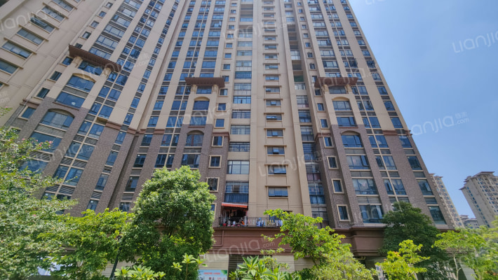 御湖豪庭外景图