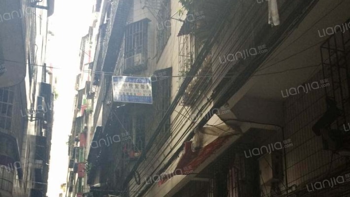 丽江新村外景图