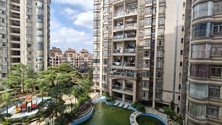 新安大厦外景图