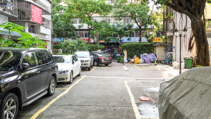 半岛花园B区外景图