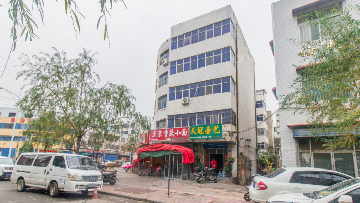 恩福楼外景图