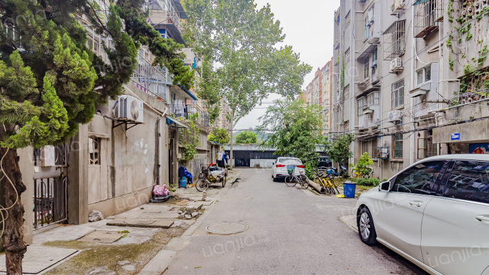 建材新村外景图