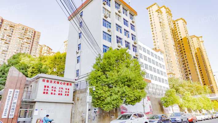 湖北省广播电视学校外景图